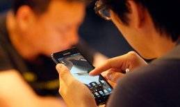 Злоупотребление смартфонами отражается на функциях руки Злоупотребление смартфонами отражается на функциях руки