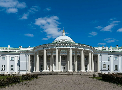 Нейрохирурги института Склифосовского извлекли из затылка пациента образование размером с мяч Нейрохирурги института Склифосовского извлекли из затылка пациента образование размером с мяч
