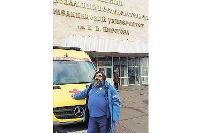 Доктор из Склифосовского стал священником Доктор из Склифосовского стал священником