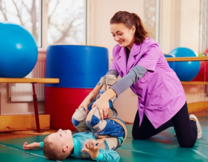 Физическая реабилитация детей с детским церебральным параличом